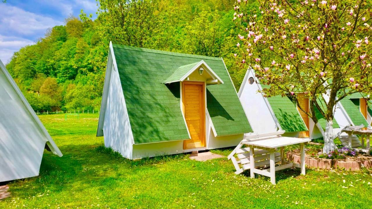 Una Kamp Hotell Bosanska Krupa Exteriör bild