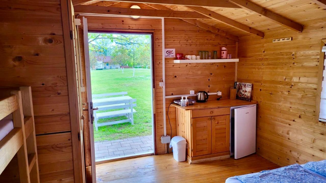 Una Kamp Hotell Bosanska Krupa Exteriör bild